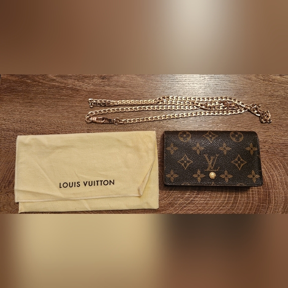 Louis Vuitton Classic Brown Monogram Wallet With Dust Bag - Picture 8 of 8